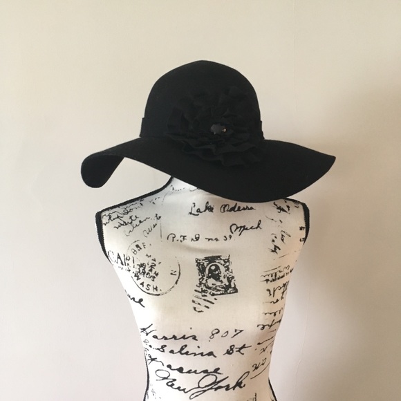 Cynthia Rowley Black Wool Floppy Hat - Picture 1 of 6